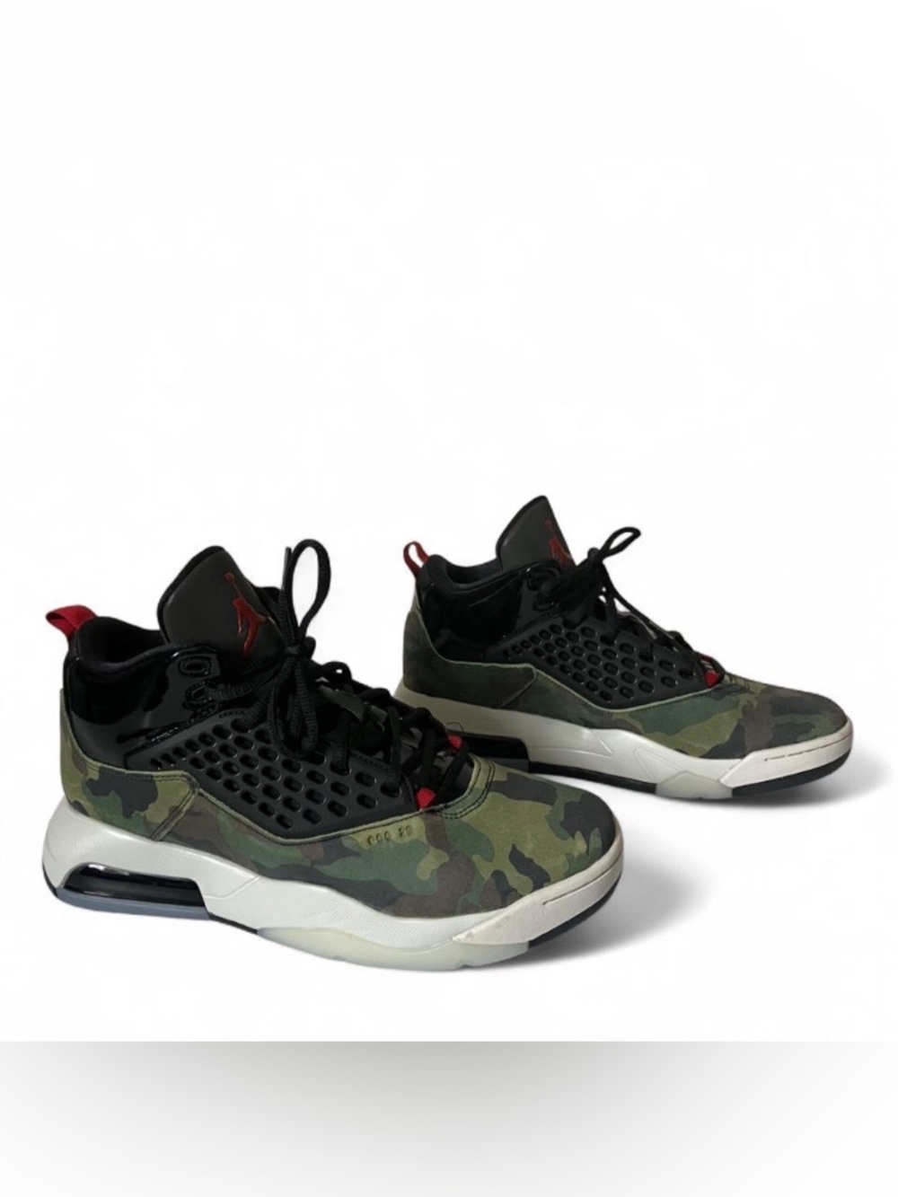 Men’s Jordan Maxin 200 Medium Olive Gym Red Black Camo Sneakers size 10.5 - Picture 2 of 10